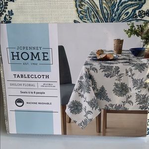 JCPenny Home Shiloh Floral Tablecloth